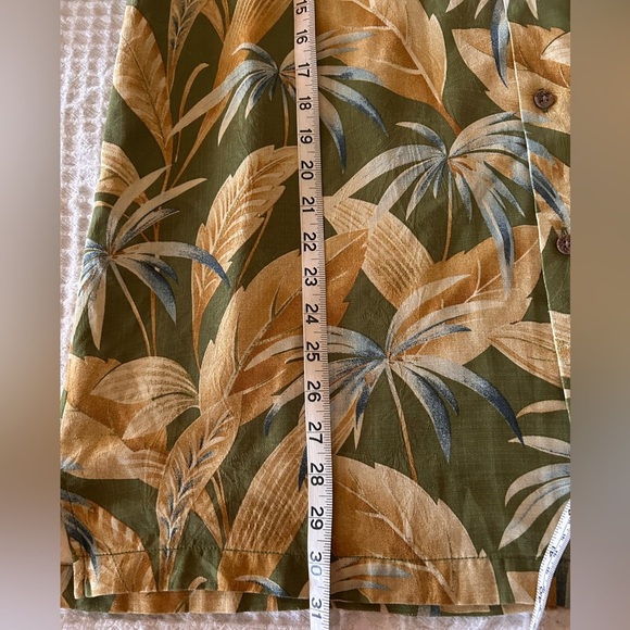 Tommy Bahama 100% Silk Hawaiian Tropical Button Down Shirt Size XL - Picture 8 of 8
